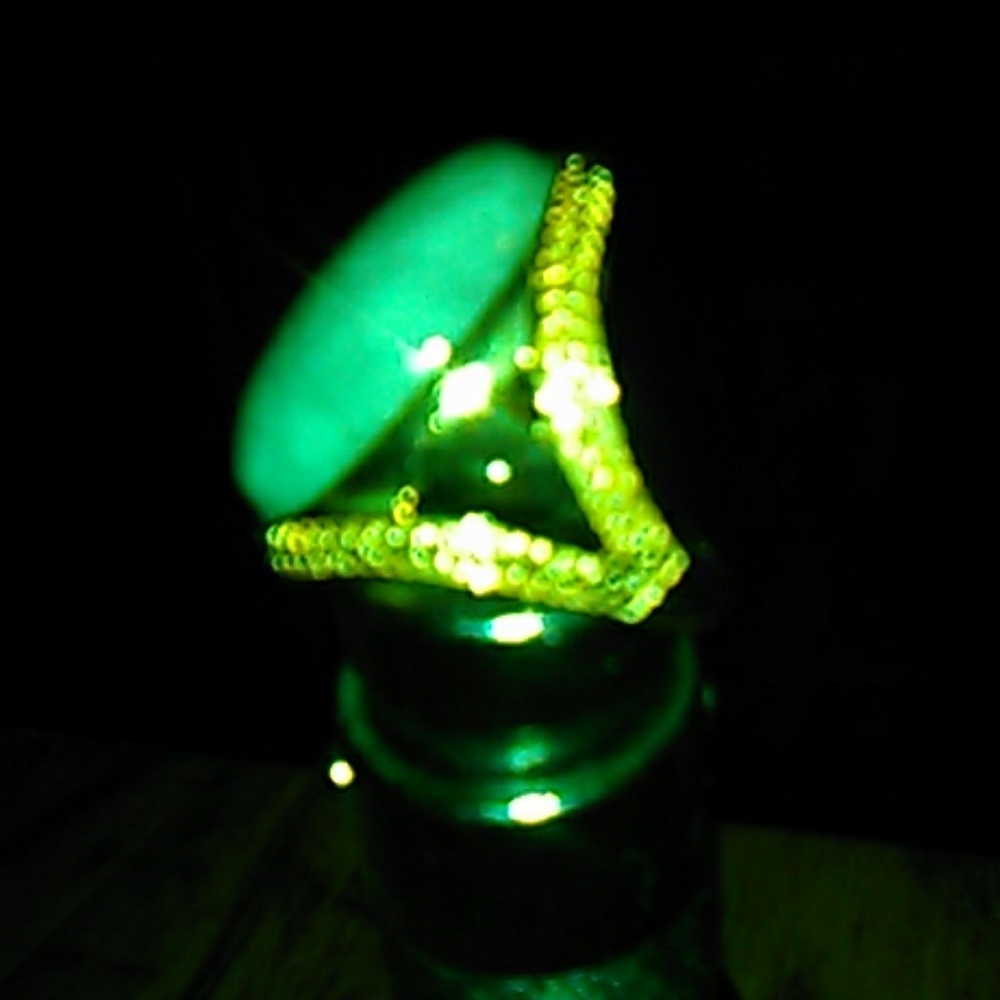 Ring - Picture 3 of 3